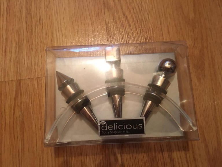 image for Wine Stoppers Gift Set