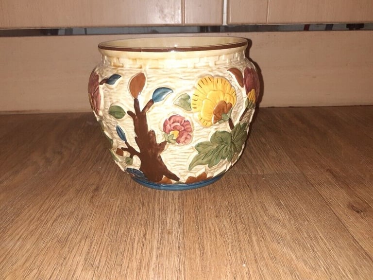 Indian tree vase hj wood 1769 staffs 