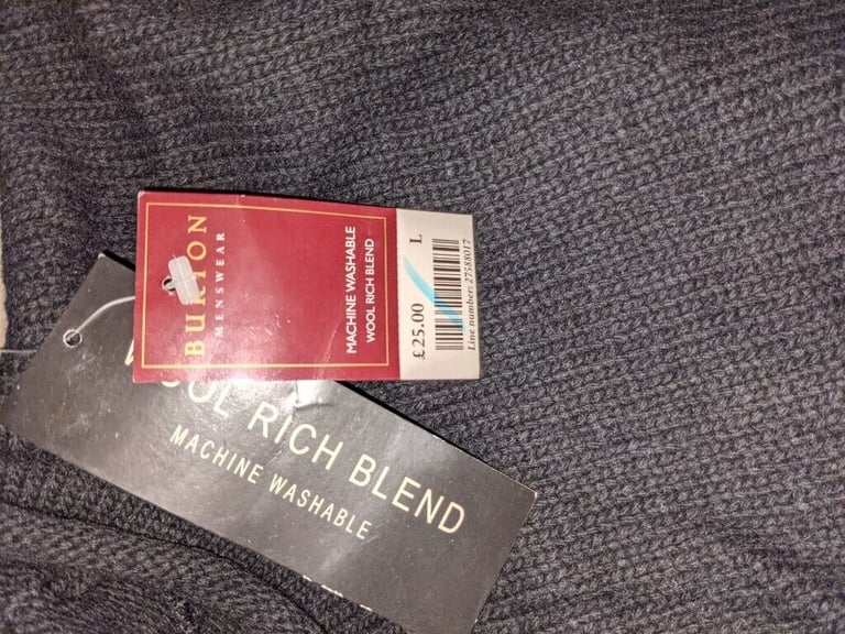 BNIB Burton menswear machine washable wool rich blend jumper