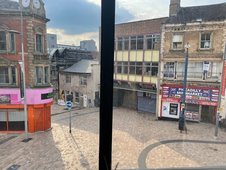 **LET BY** 11A-15 PICCADILLY **1 BED FLAT** DSS ACCEPTED