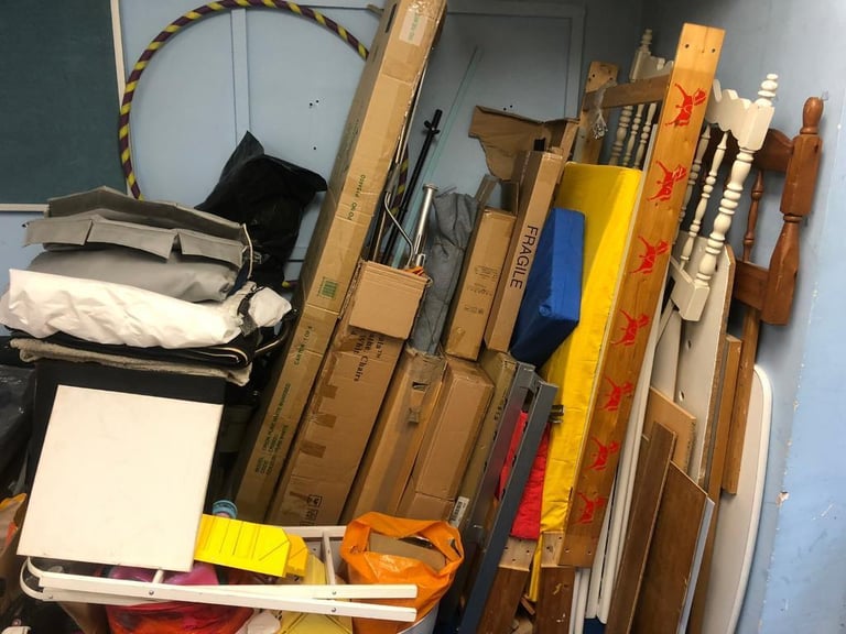 Bundle furniture /cloths and shoes