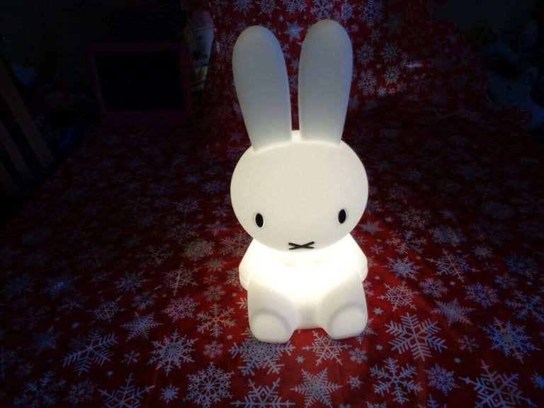 miffy & friends mr maria first light 30cm (NEW)