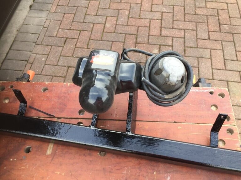 Vauxhall Astra Estate - Witter towbar and electrics