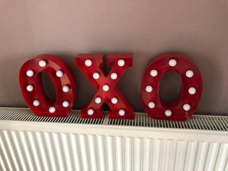 Metal OXO battery operated lights 