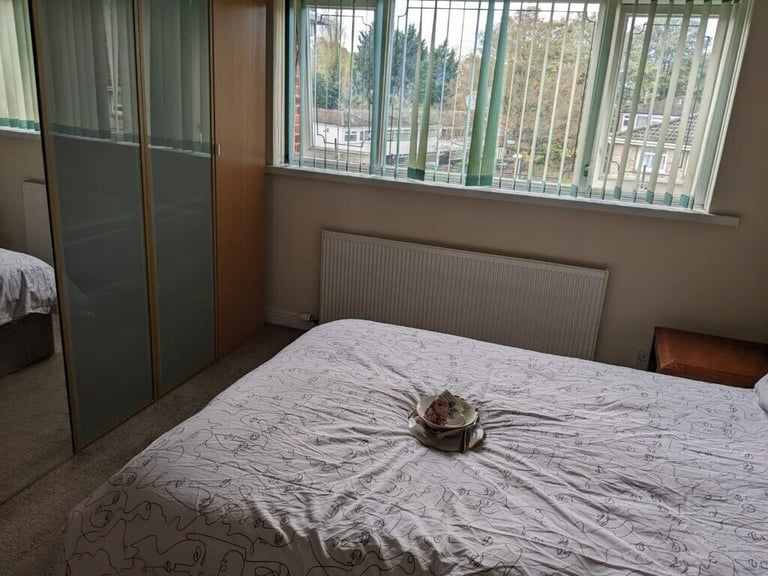  *EMERGENCY ACCOMMODATION*DOUBLE ROOM in NASH SQUARE B42*ALL DSS ACCEPTED***SEE DESCRIPTION*
