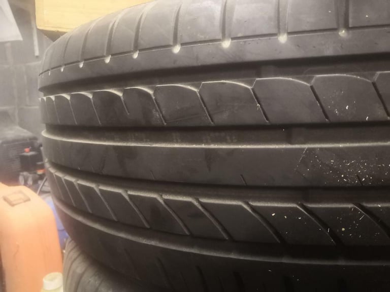 **** Offers **** Range Rover Wheels & Tyres 255/55R18