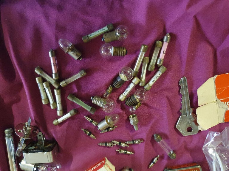 Collection of Car Accessories - Old style bulbs (mostly new/unused), AA bag, RAC Key + many more !