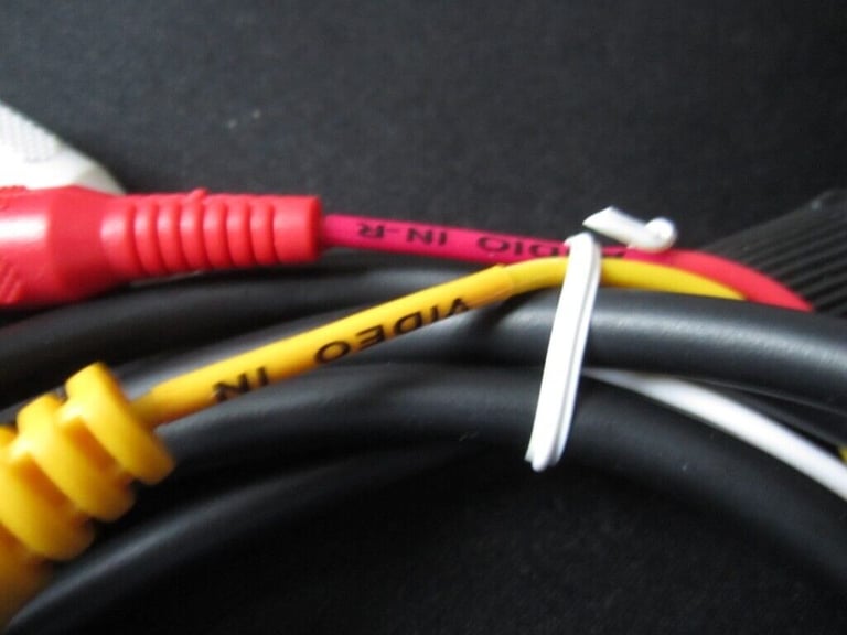  SCART to BNC Input and 2 Twin RCA/Phono Audio Video Cable Lead AV VCR CCTV NEW
