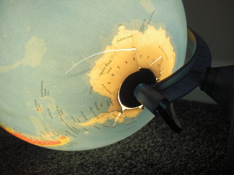 World Globe Map Night Light Lamp Educational - approx' 25cm diameter
