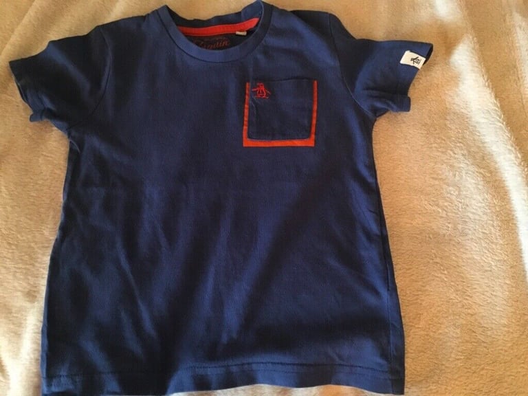 T shirt aged 3/4 years by Penguin