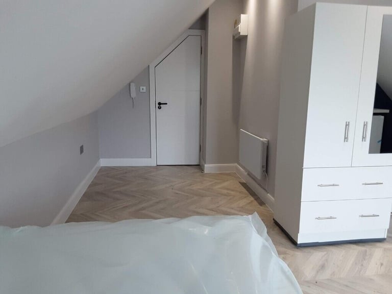 THE BEST NEW STUDIO FLAT AVAILABLE TO RENT IN LEWISHAM, SE13 6NZ in