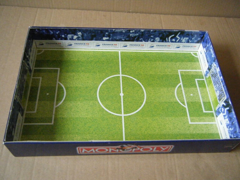 Monopoly (WORLD CUP FRANCE 98 EDITION). By Waddingtons / Hasbro. Complete.lete