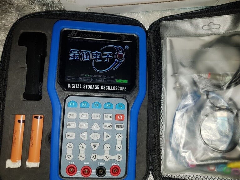 NEW in box 3 in one JDS3022A Handheld Digital Oscilloscope 2CH 50MHz 500MSa/S Signal Generator / AVO