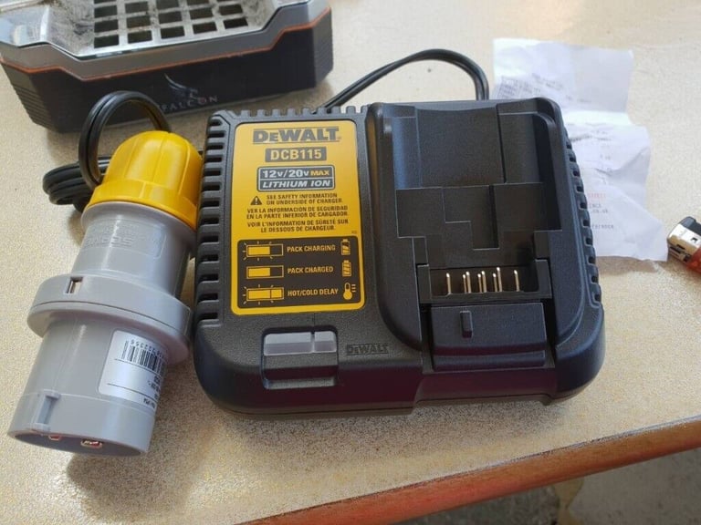 DeWalt DCB115 10.8v-12v-18v-20vXR Slim & Fast Battery Charger 110v in World 2018