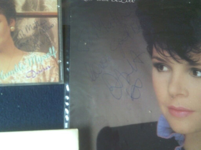 9 SIGNED DANA ITEMS  LP   CD  BOOK    DEDICATED 