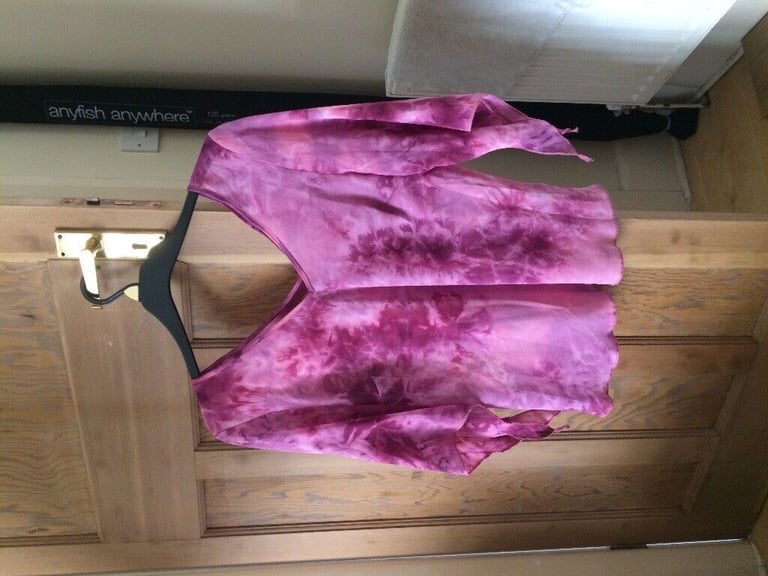 image for Lovely NEW top size 14 pink also other tops