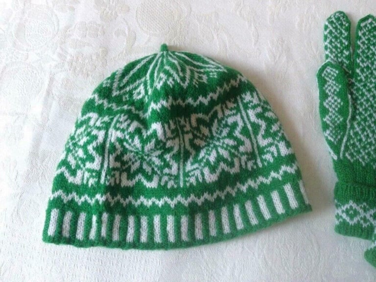image for British handmade Fair Isle beret, fashion accessory in pure wool. Handknit hat