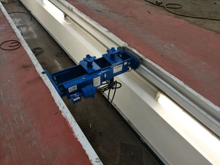 image for 20 ton HGV pit jack  Howden 