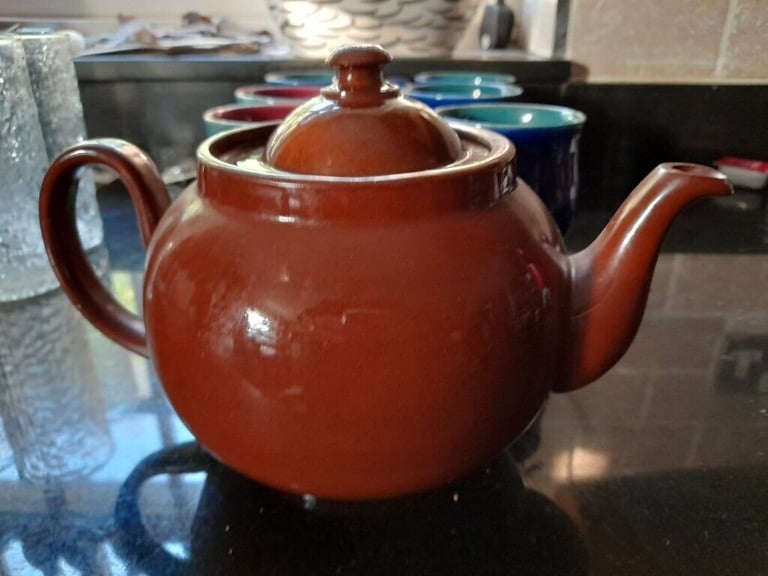 Breakfast Tea 6 Cup & Teapot Set