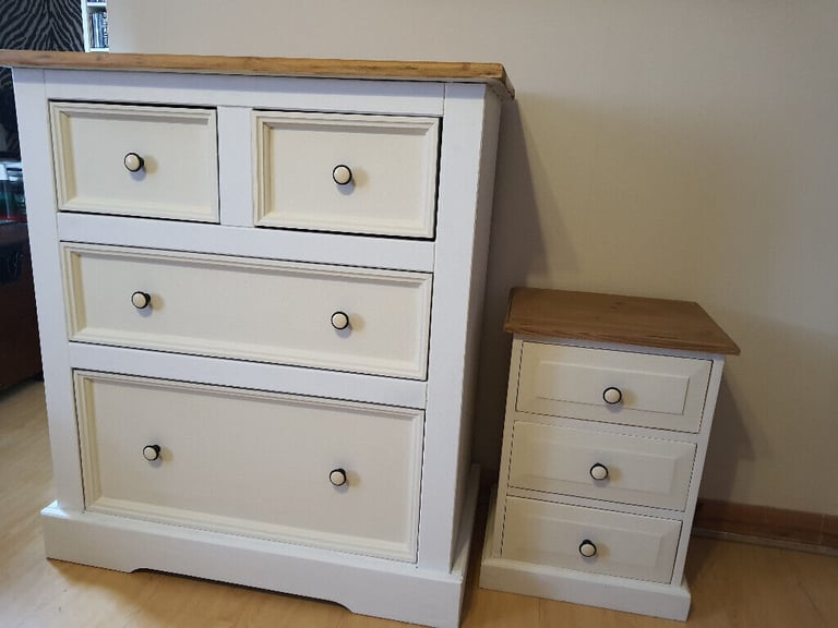 image for FLIPPED FURNITURE, 4 DRAWER CHEST /3 DRAWER BEDSIDE CABINET