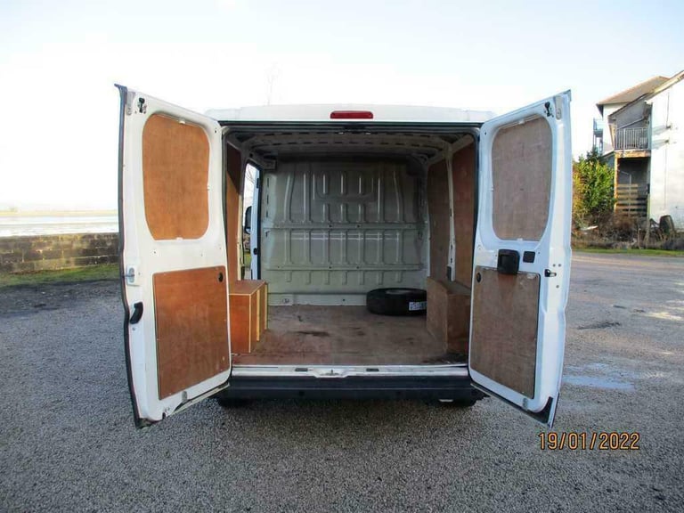 2015 Citroen Relay 2.2 HDi Enterprise SWB Van. **ONLY 41,000 MILES**