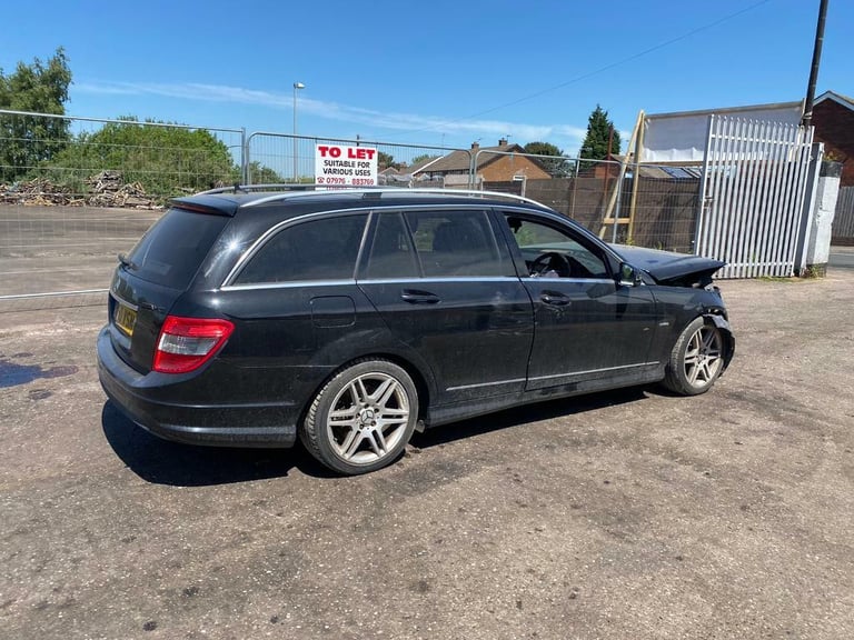 breaking for parts meecedes c220 amg automatic 2011 estate