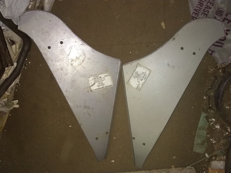 CLASSIC MINI NEARSIDE WINGS SECONDS OTHER PANELS AVAILABLE 