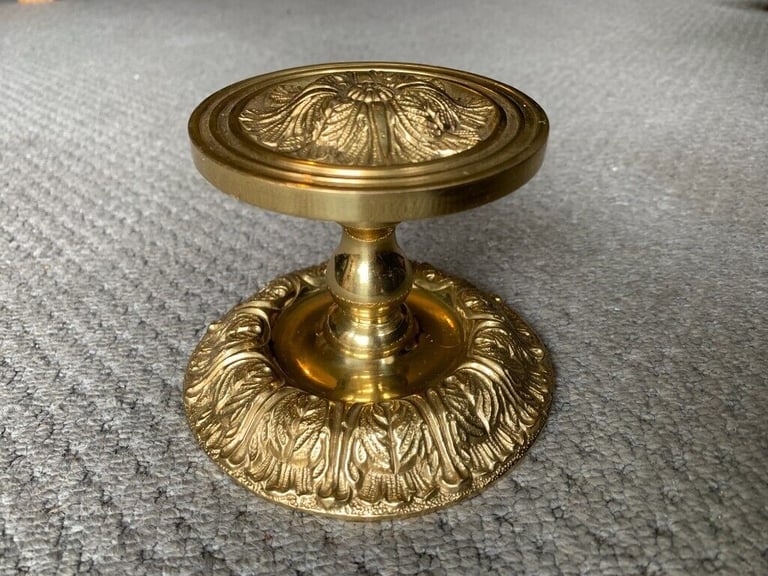 image for Beautiful Carlisle Brass CB Vintage Georgian Style Centre Front Door Pull Knob