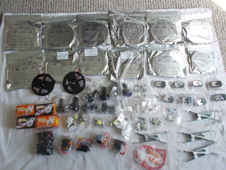 image for Job lot Camper van motorhome conversion 12v split chargers & super bright led lights