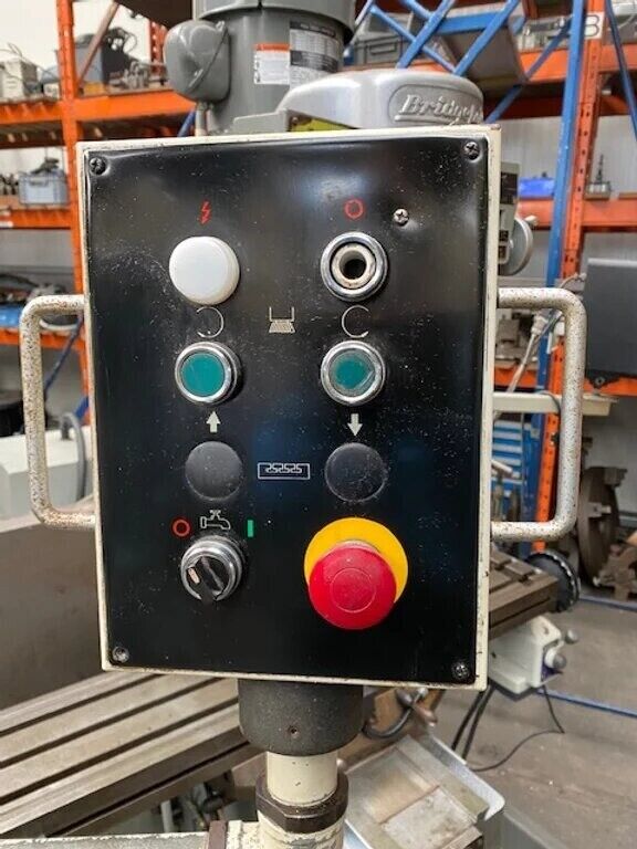 GATE MODEL PBM 4VS GL Turret Milling Machine