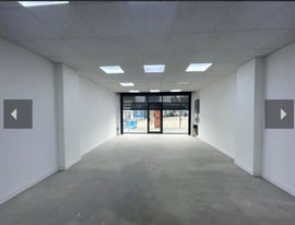 Newly refurnished shop to let on bridge Street Walsall