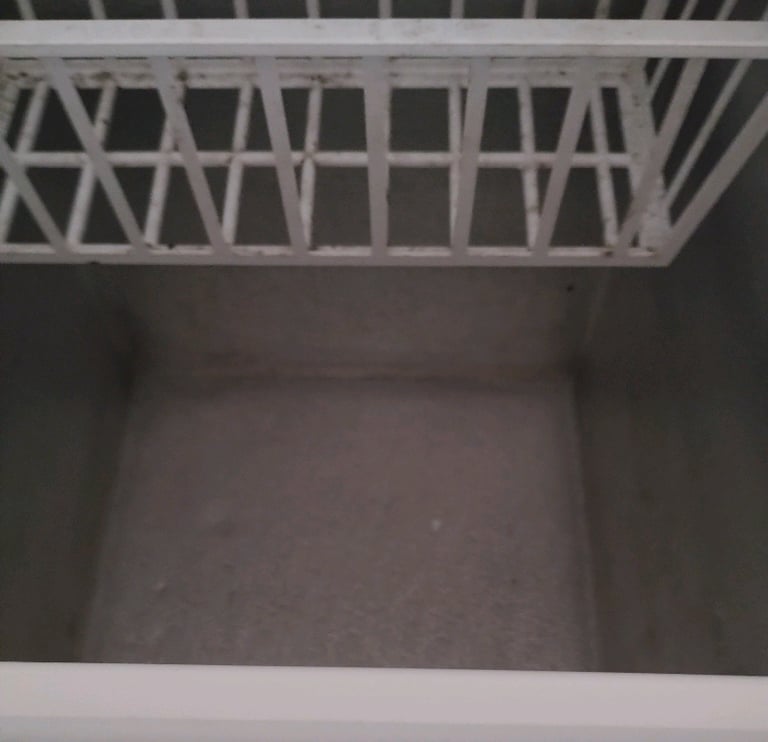 BARGAIN CHEST FREEZER FULL WORKING DELIVERY FOR FUEL THANKS.