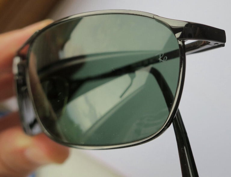 Ray Ban sunglasses  unisex for Men / Women