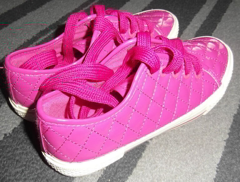 Pink trainers UK 2 **brand new**