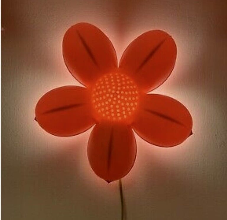 IKEA SMILA PINK FLOWER  WALL LIGHT