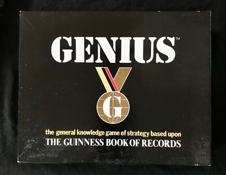 Board Game Genius 1988 the Guinness book of records board game (Quiz /Tactical)