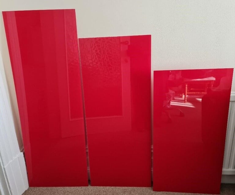 Red Vistelle High Gloss Acrylic kitchen Panel 3- Pieces £20