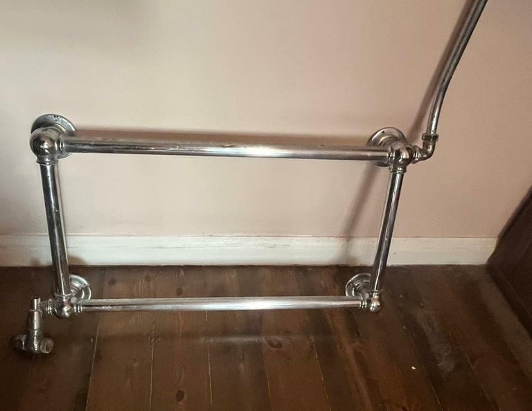 Original vintage 1920s towel rail