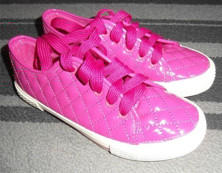 image for Pink trainers UK 2 **brand new**