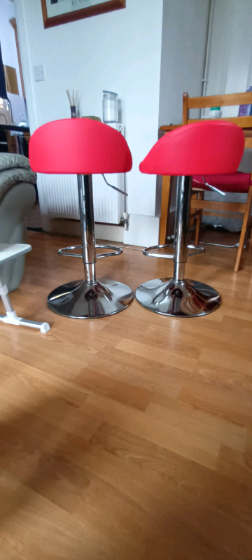  Bar/kitchen stools excellent  condition 