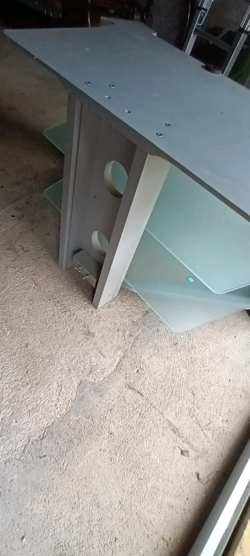 FREE TV stand 