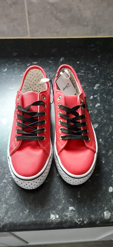 Ladies shoes 