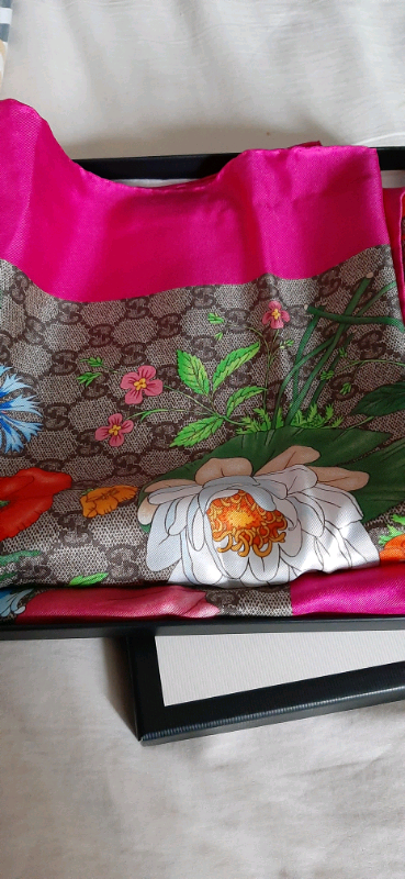 Genuine GUCCI Silk Scarf with GG Flora Print RRP £335