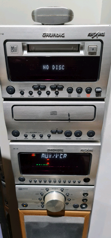 Grundig UMS17MD STEREO SYSTEM-Md CD Player,Amplifier,Tuner-MD-CD Not W