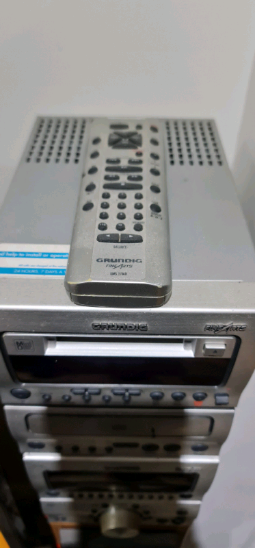 Grundig UMS17MD STEREO SYSTEM-Md CD Player,Amplifier,Tuner-MD-CD Not W