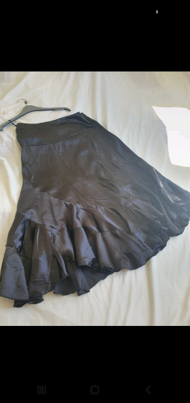 image for Black ruffle skirt
