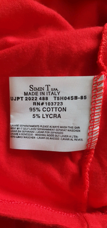 ARMANI MENS RED T-SHIRT SIZE XL (GENUINE, BRAND NEW & UNUSED) 