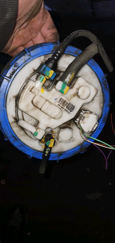 Fuel pump toyota avensis 2010 petrol