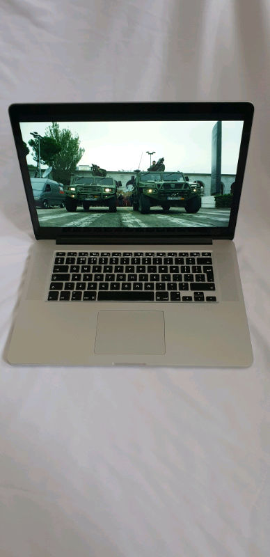 image for Apple MacBook Pro 2015 15&quot; Retina Core i7 2.5Ghz 16GB 512GB SSD R9 2GB