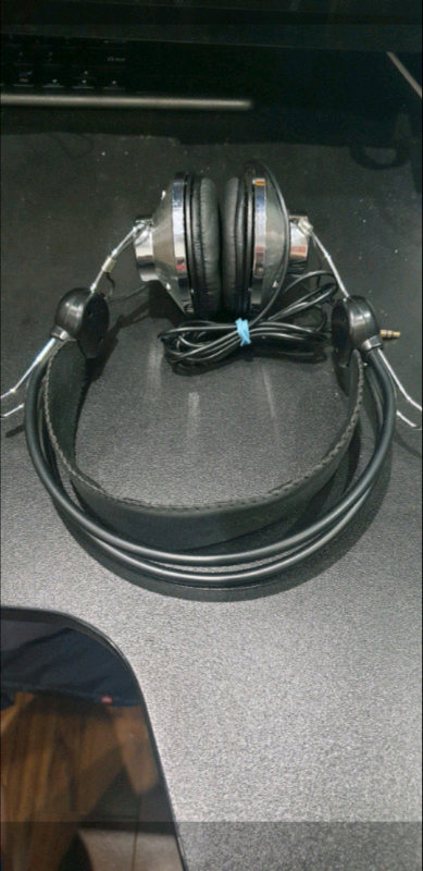 Angle and Curve Designer Headphones 